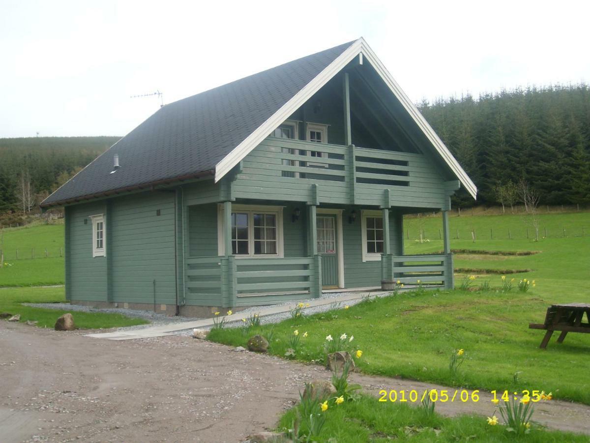 Parkmore Holiday Cottages Dufftown Exterior photo